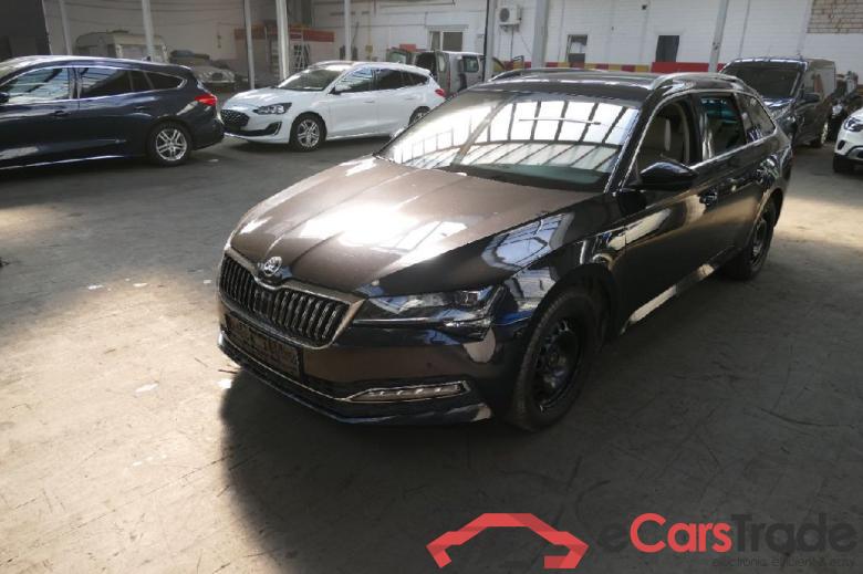 Skoda Superb Wagon ´15 Superb Combi Premium Edition 2.0 TDI 140KW AT7 E6 #1