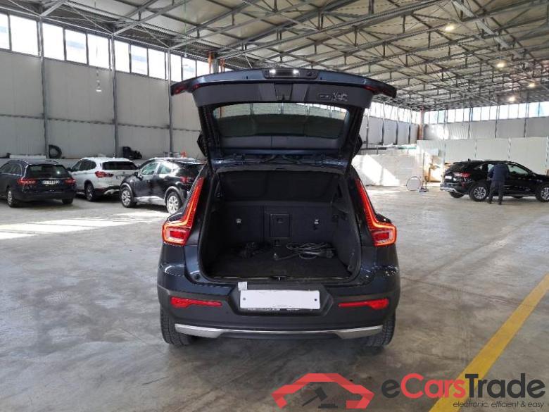 Volvo 218 VOLVO XC40 / 2017 / 5P / SUV T5 PLUG-IN HYBRID AUTO RECHARGE INSCR. #5