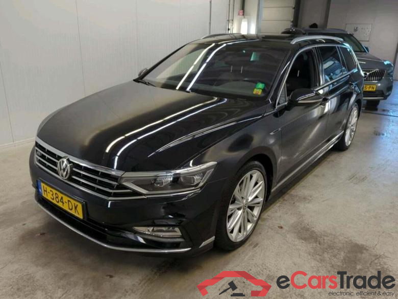 VOLKSWAGEN Passat Variant 2.0 TSI Eleg.Bns R