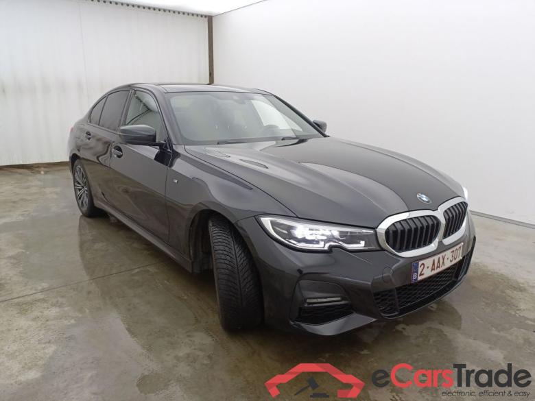 BMW 3 Reeks Berline 330e (215 kW) 4d #2