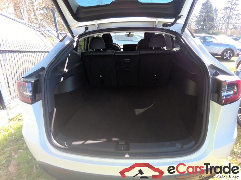 Tesla Model Y  Y Standard RWD #4