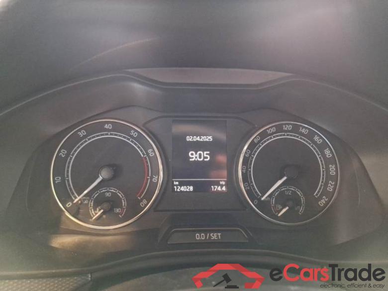 Skoda 10 SKODA KAMIQ / 2019 / 5P / SUV 1.0 TSI 70KW AMBITION #4