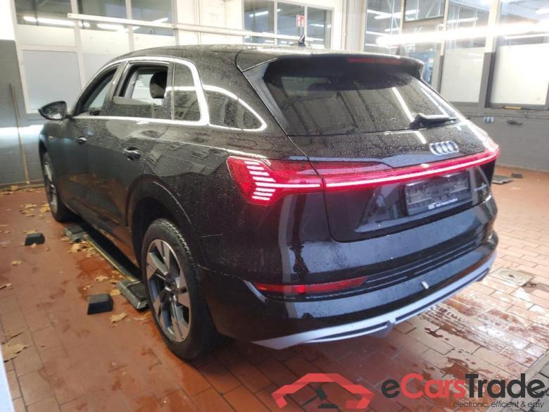 Audi 50 quattro S line E-tron #3