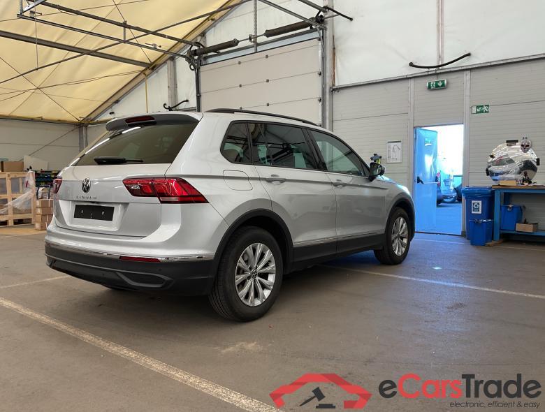VOLKSWAGEN Tiguan Life 1.5 TSI ACT OPF 110 kW (150 ch) 7 vitesses DSG #2
