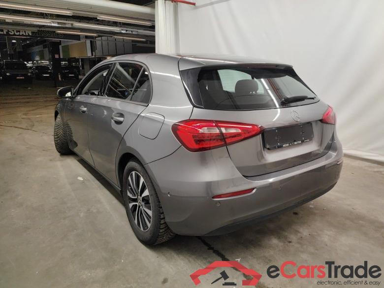 Mercedes-Benz A-Klasse A 180 d DCT Business Solution 5d #3