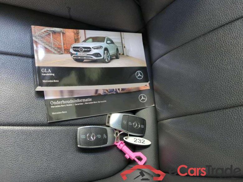 MERCEDES-BENZ GLA-klasse 250 e BnsSol Lux Ltd #4