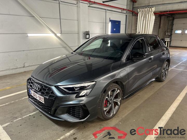 Audi A3 Sportback A3 Sportback 1.4 45 TFSI e S Line Competition (PHEV) 180kW/245pk  5D/P Auto-6 #1