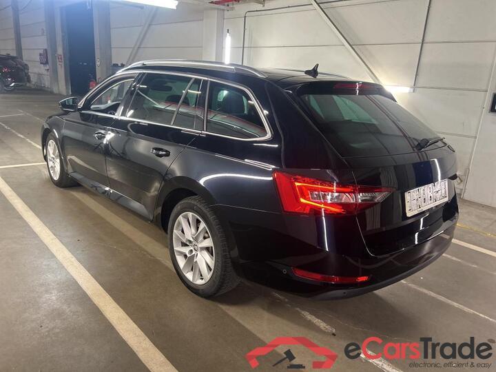 Skoda Superb Combi Superb Combi 2.0 CRTDI DSG7 Style 110kW/150pk  5D/P Auto-7 #3