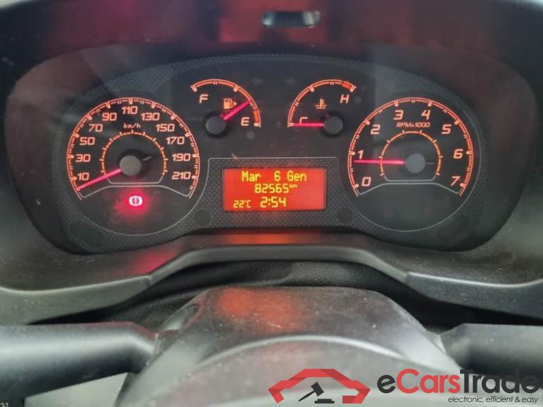 Fiat 2 FIAT FIORINO / 2016 / 4P / VETT. FURGONATA 1.3 MULTIJET 80 CV E6 SX #4