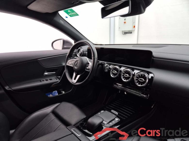 MERCEDES-BENZ CLA SHOOTING BRAKE 200D BUSINESS SOL LTD DCT #3