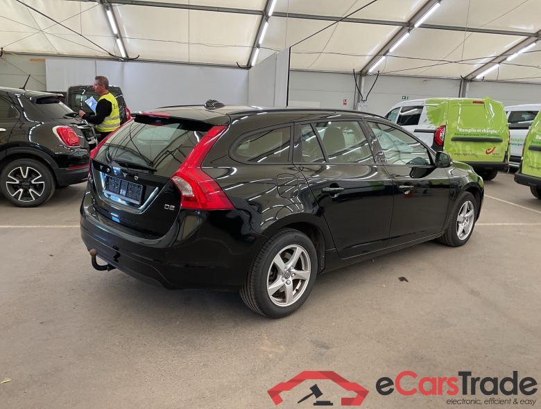 VOLVO V60 2.0 D2 Eco Kinetic #2