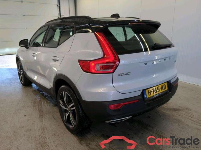VOLVO XC40 1.5 T5 TE R-Design #6