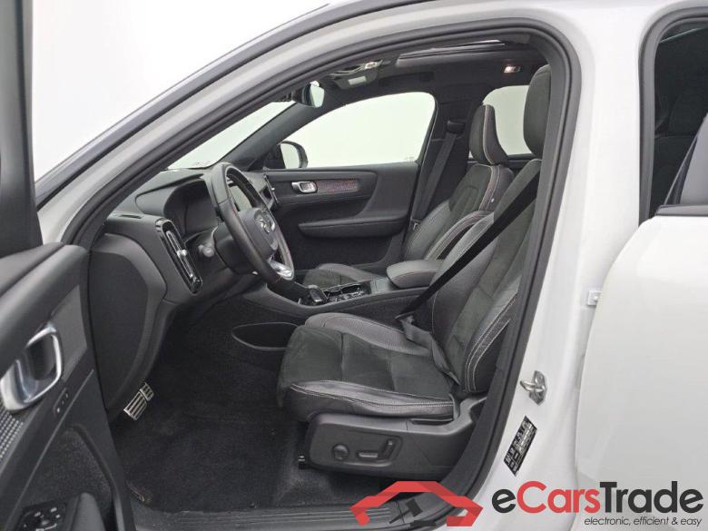 Volvo XC40 T3 Geartronic R-Design 5d #6