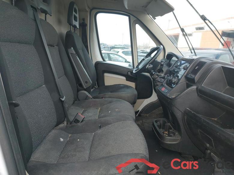 Fiat 35 2.3 Multijet Furgón Largo Alto 96kW FIAT Ducato / 2014 / 4P / furgón 35 2.3 Multijet Furgón Largo Alto 96kW  Isotermo #6