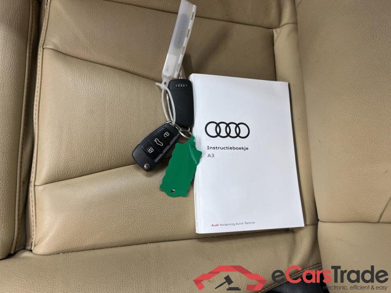 Audi A3 Sportback 12-19 Audi A3 Sportback 35 TFSI S tronic Advance 5d #4