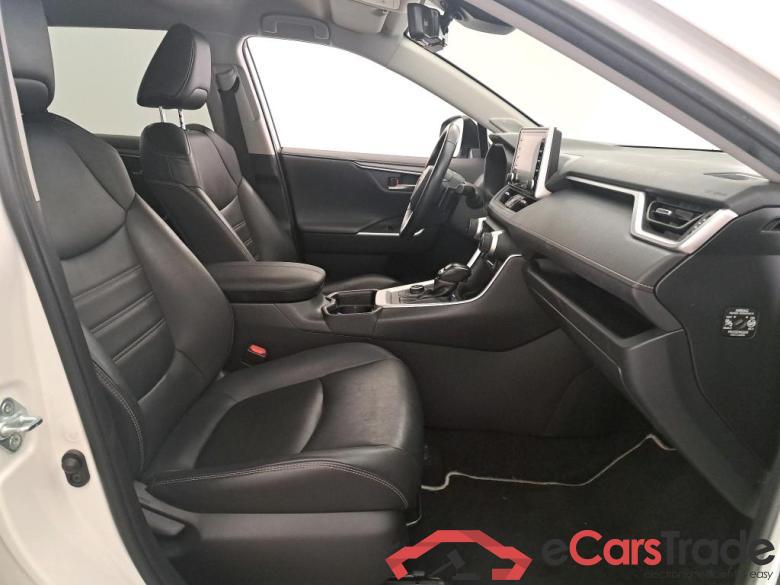 Toyota RAV4 '18 Toyota RAV4 2.5 Hybrid AWD Business Plus Automaat 5d #3