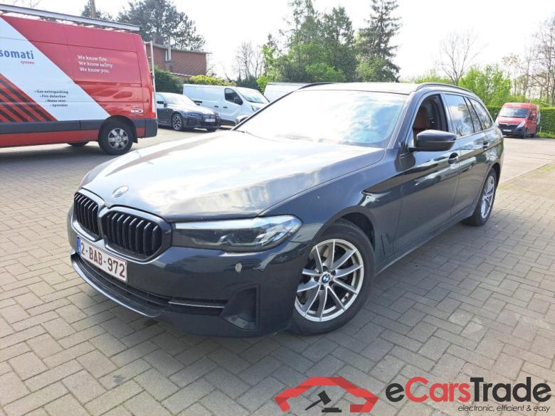 BMW - BMW 5 TOURING 518dA 136PK Business Edition With Dakota Sport Seats & Parking Assistant Pack #1