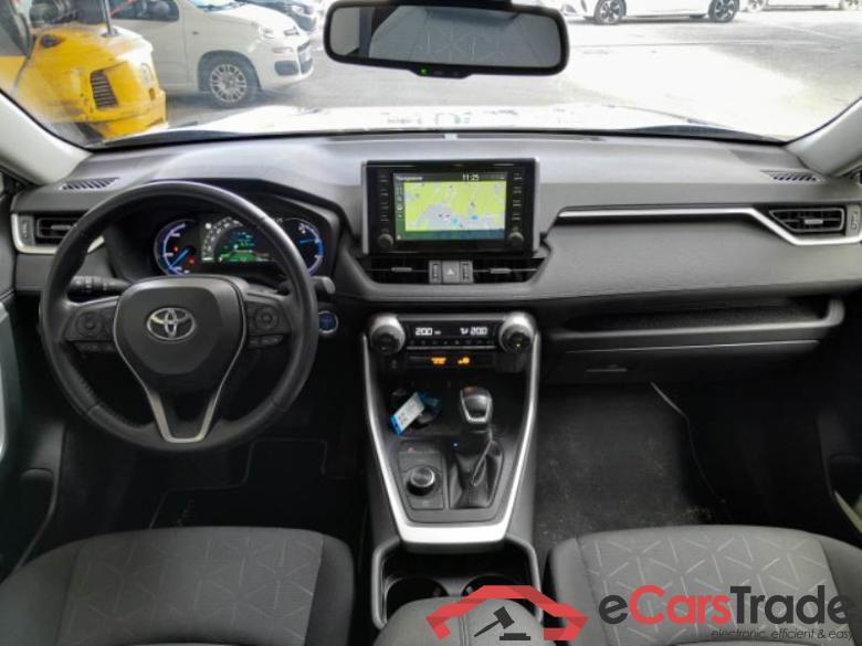 Toyota 13 TOYOTA RAV4 / 2018 / 5P / CROSSOVER 2.5 HV 222V E-CVT DYNAMIC 4WD #3