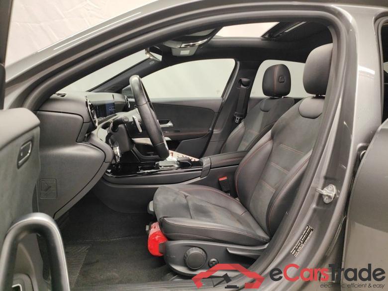 Mercedes-Benz A-Klasse Limousine A 180 d DCT Business Solution 4d #6