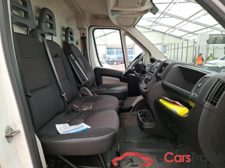Citroen 35 L3H2 BlueHDi 110 BVM6 Club CITROEN Jumper / 2014 / 4P / Fourgon tôlé 35 L3H2 BlueHDi 110 BVM6 Club #6
