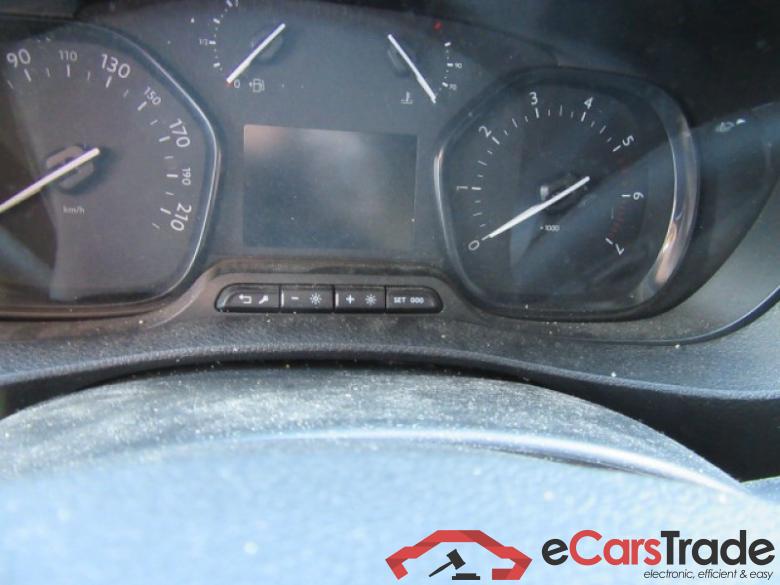 Peugeot Expert Kasten (05.2016->) DE - Ka4 2.0 BlueHDi 120 FAP EU6, L3 Premium Stop&Start, 2016 - 2019 #6