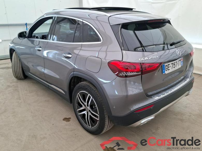 Mercedes 1.3 GLA 250 e BUSINESS LINE DCT MERCEDES-BENZ GLA / 2020 / 5P / SUV 1.3 GLA 250 e BUSINESS LINE DCT #2
