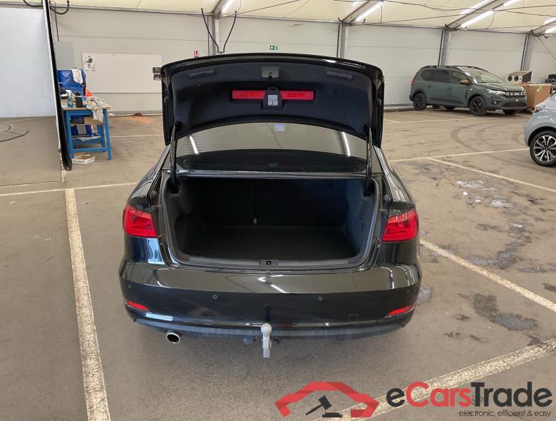 AUDI A3 Sedan Audi A3 Berline Ambiente 1.6 TDI  81(110) kW(ch) 6 vitesses #4