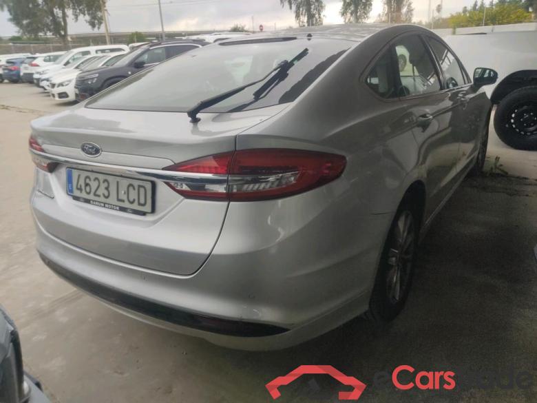 Ford 2.0 TDCi 110kW (150CV) Titanium 235 FORD Mondeo / 2014 / 5P / berlina con portón 2.0 TDCi 110kW (150CV) Titanium 235 #2