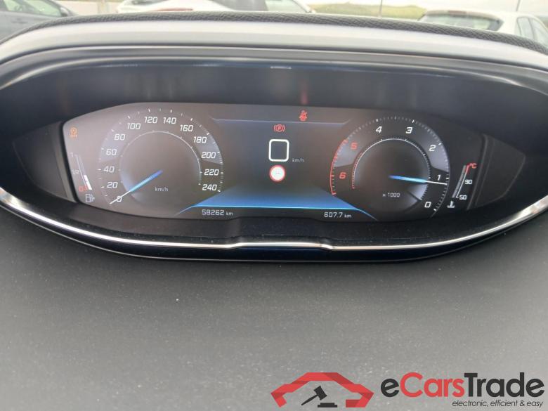 Peugeot 1.5 BlueHDi 96kW (130CV) S&S Allure 3008 Allure 1.5 HDi 130CV MT6 E6dT #4