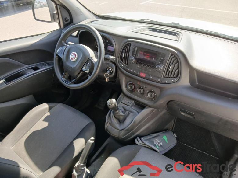 Fiat Cargo Maxi SX 1.3 Mjet 70kW (95CV) FIAT Doblò Cargo/2015/4P/furgón derivado de turismo Cargo Maxi SX 1.3 Mjet 70kW (95CV) #3