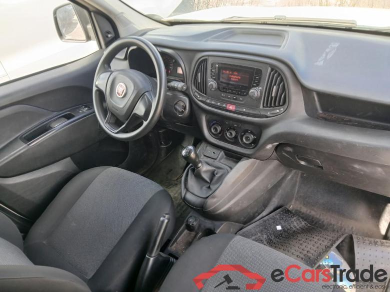 Fiat Cargo Base 1.3 Multijet 70kW (95CV) FIAT Doblò Cargo/2015/3P/furgón derivado de turismo Cargo Base 1.3 Multijet 70kW (95CV) #3