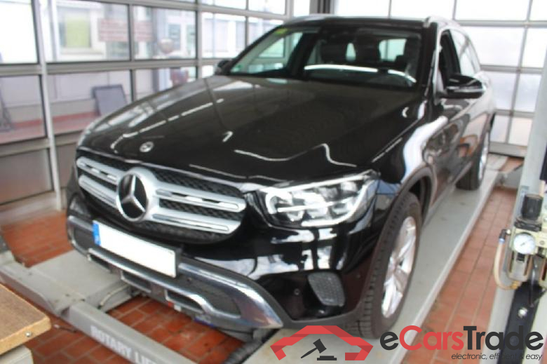 Mercedes GLC ´15 GLC -Klasse GLC 300 e 4Matic (253.953) 2.0 235KW AT9 E6d