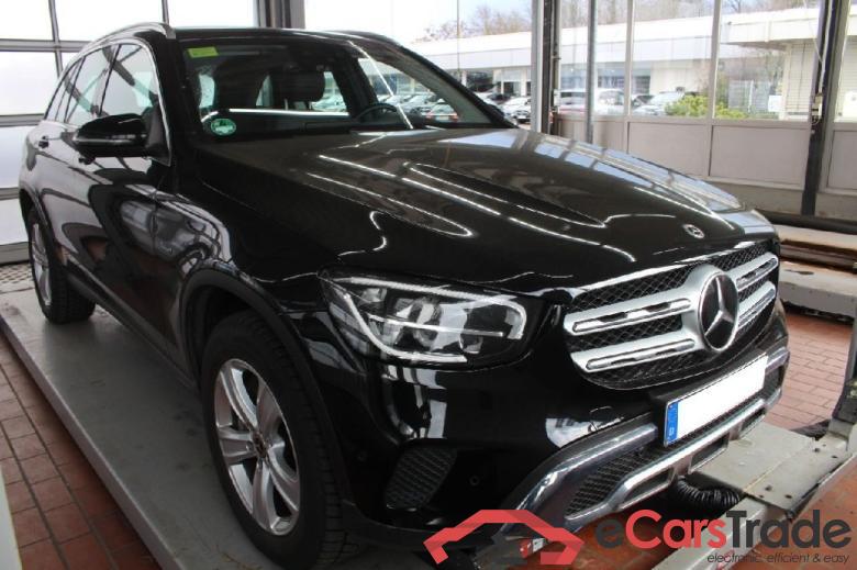 Mercedes GLC ´15 GLC -Klasse GLC 300 e 4Matic (253.953) 2.0 235KW AT9 E6d #2