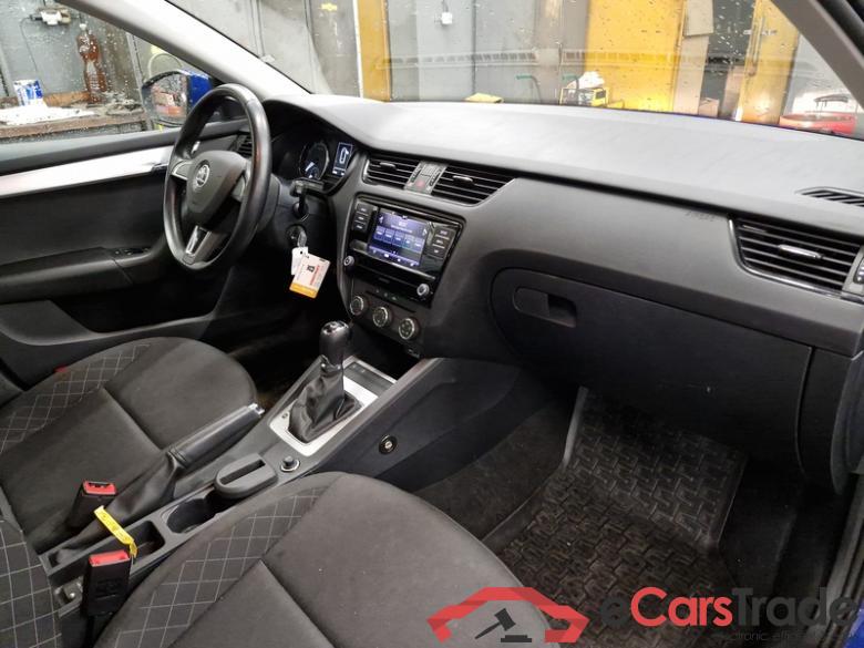 Skoda  Octavia Combi  (5E5)(03.2017->) Oct.Co1.5TSI CNG 130 Active AT #6