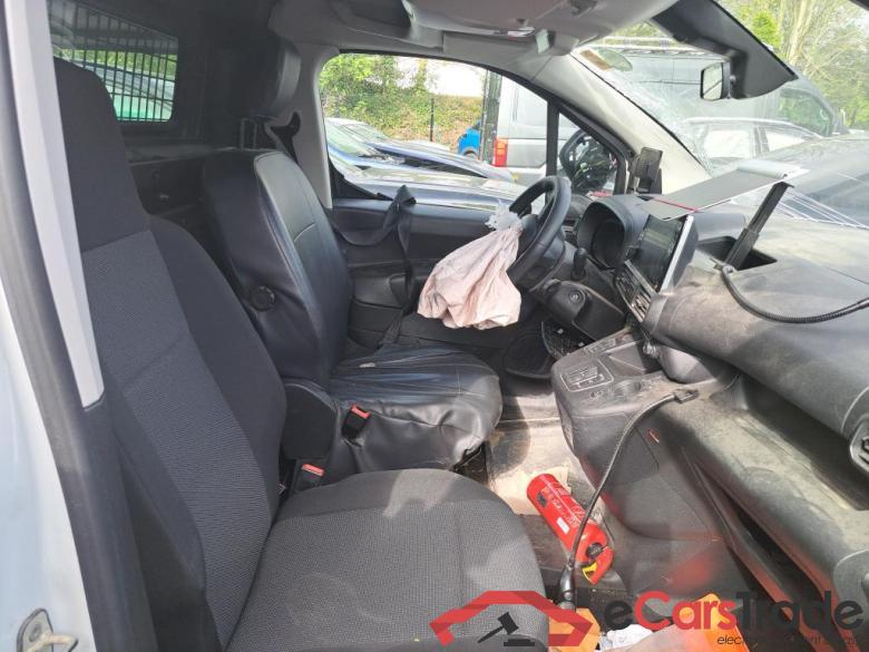 CITROAu2039N BERLINGO BEV 50KWH XL HEAVY CLUB #5