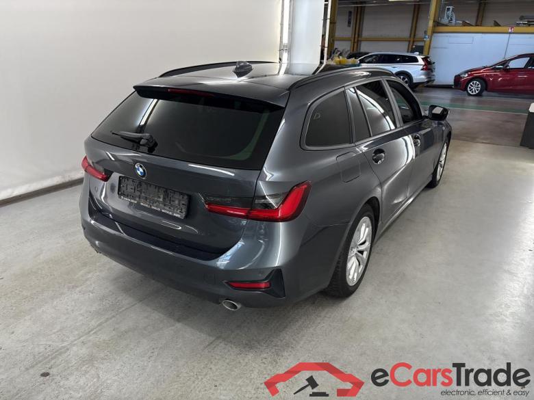 BMW 3 SERIES TOURING 2.0 318D (110KW) TOURING Business Mirror Model Advantage Storage #4