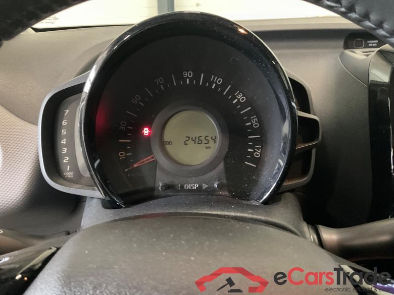 PEUGEOT 108 1.0 e-VTi Allure #6
