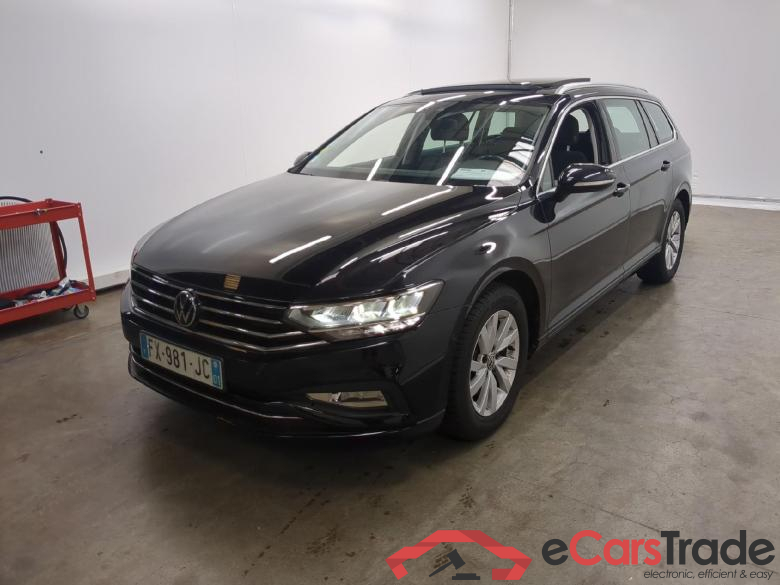 Volkswagen 2.0 TDI EVO SCR 122 DSG7 SW BUSINESS Passat Break Business 2.0 TDI 120CV BVA7 E6d