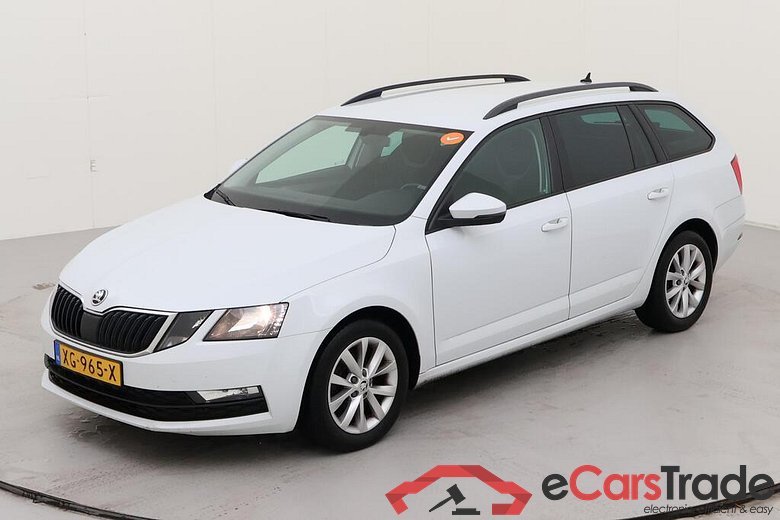 SKODA Octavia Combi 85 kW #1