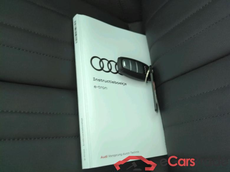 AUDI e-tron  #6