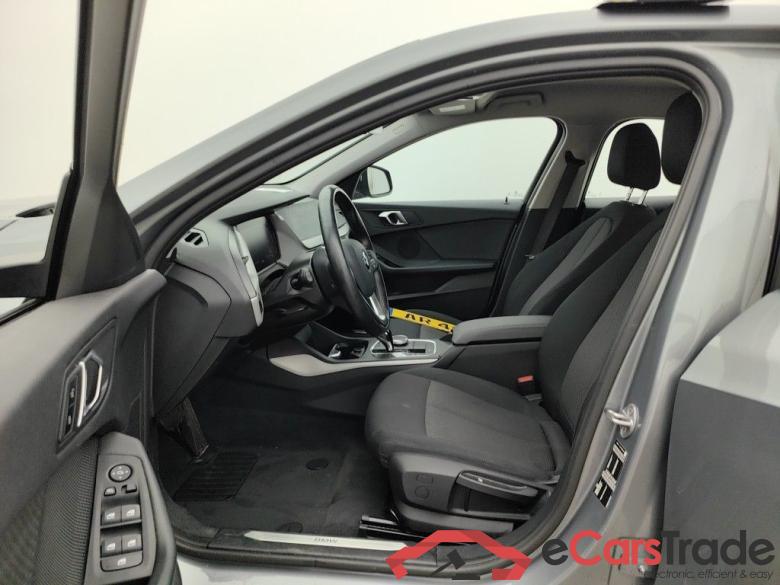 BMW 1 HATCH DIESEL - 2019 118 dA 150hp (EU6AP) 5d #6