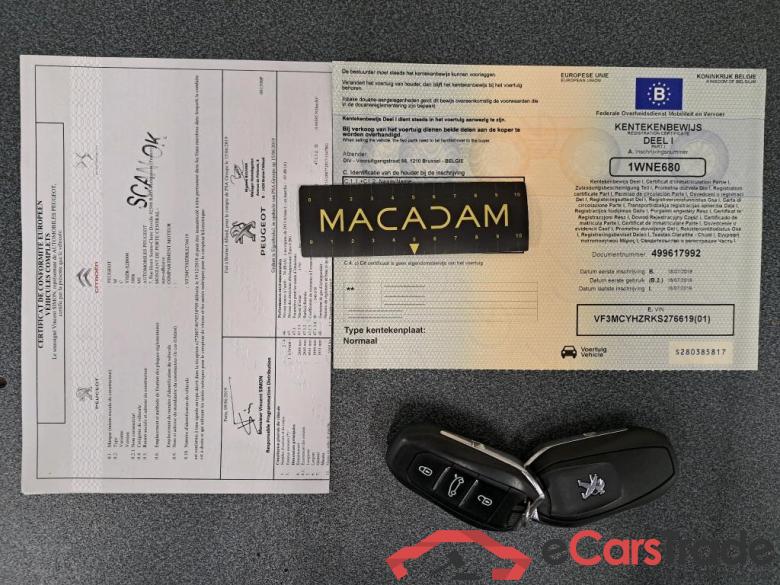 PEUGEOT - PEU 5008 BlueHDi 130PK EAT8 GT Line Pack Electric & Massage & VisioPark II & Two Removable Seats & Drive Assist & Safety Plus & Pano Roof #4