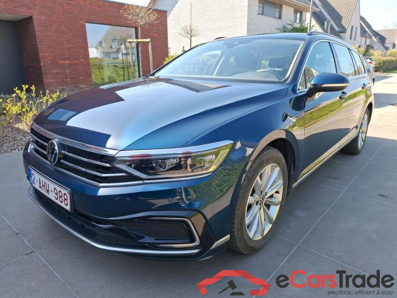 VOLKSWAGEN - VW  PASSAT VARIANT TSI GTE 218PK DSG6 Business  * HYBRID *