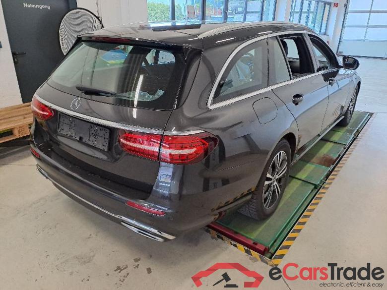 Mercedes-Benz E -Klasse T-Modell (BM 213)(06.2016->) DE - Kb5 E 200 EU6d, T Avantgarde 4Matic (EURO 6d), (Facelift) 2020 - 2023 #3