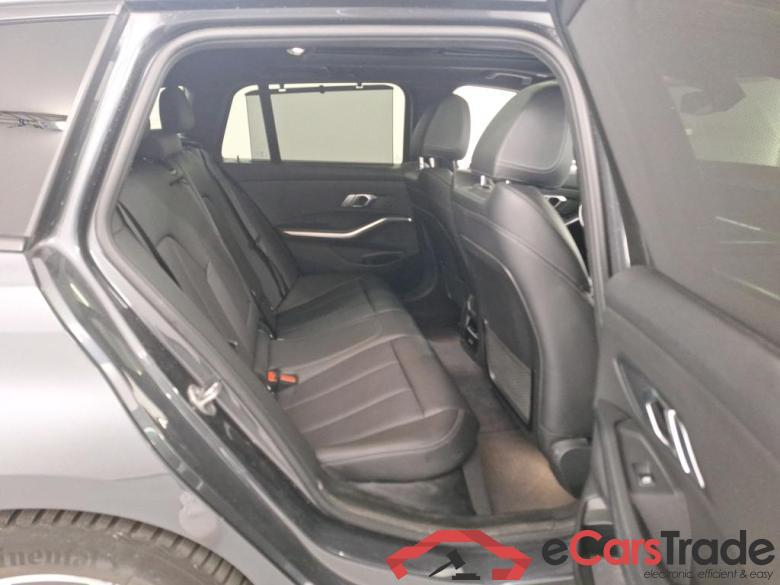 BMW 3 SERIES TOURING 2.0 330E (215KW) TOURING Comfort Business Plus Mirror Travel #6