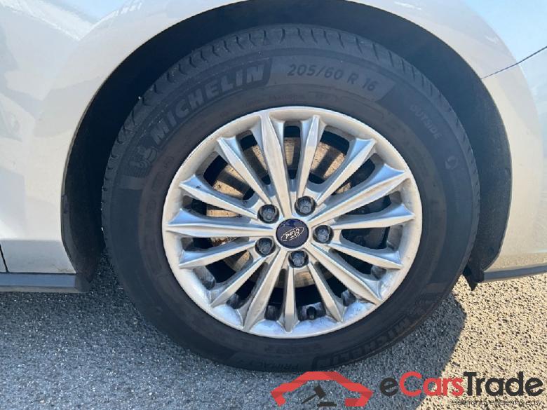 Ford Focus Turnier ´18 FORD Focus Turnier 1.5 EcoBlue Start-Stopp-System TITANIUM 5d 88kW #3