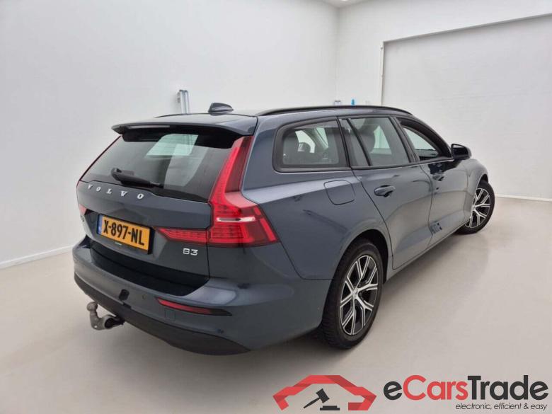VOLVO V60 2.0 B3 Essential Edition AUT #2