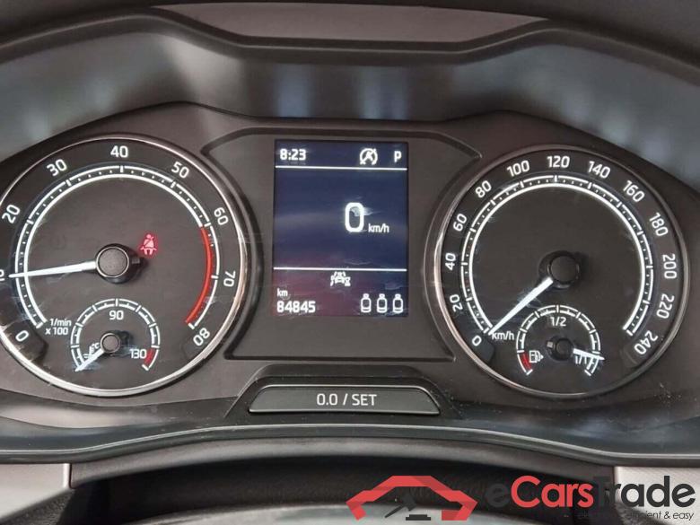 SKODA Kamiq 1.0 TSI Sport Business DSG #5