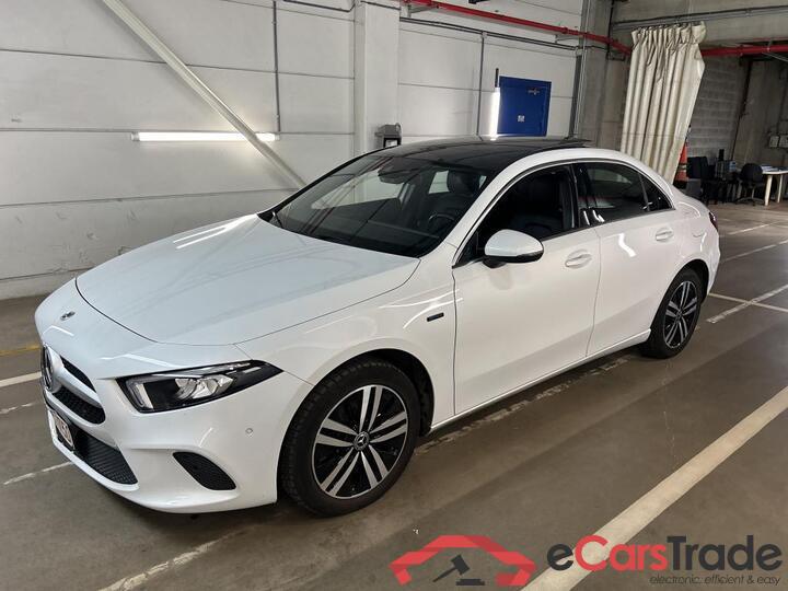 Mercedes A-Klasse Limousine A-Klasse Limousine A 250e Business Solution 160kW/218pk  4D/P Auto-8