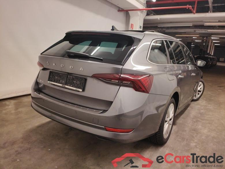 Skoda Octavia Combi 2.0 CRTDI 110kW DSG7 Clever+ 5d #5